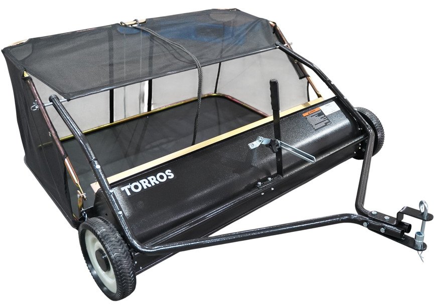 Balayeuse à gazon et ramasseur de feuilles à brosses tractable - Largeur de 122 cm - Bac de 413 litres Torros