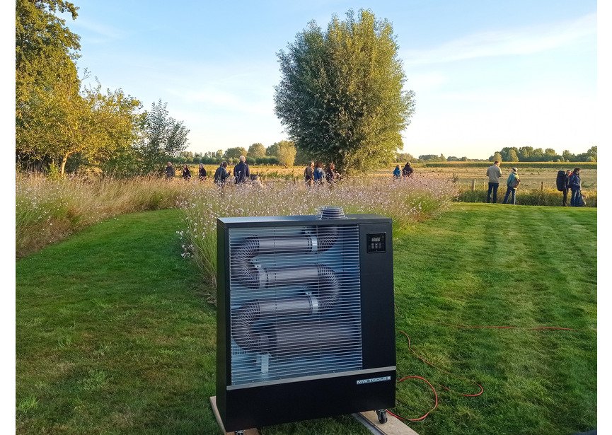 Chauffage Radiateur fioul mobile radiant infrarouge Pro 13 kW argent 140-750 m³ - Idéal pour atelier et showroom MW Tools - 13