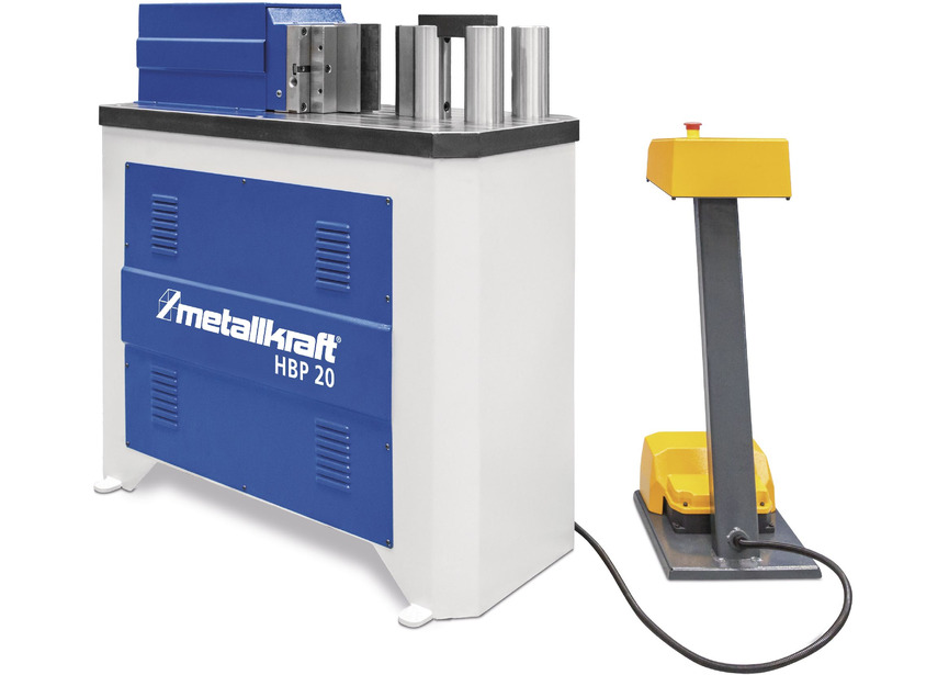 Plieuse horizontale commande NC 10 tonnes hauteur de travail 150 mm épaisseurs jusque 8 mm 1,1 kW 400V Metallkraft