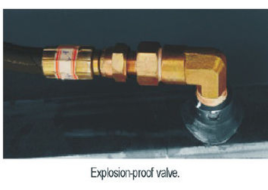 Pont parking élévateur 4 colonnes 3.6T 230V 4700mm 2 véhicules MW Tools - 3