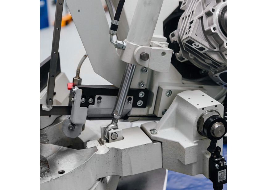 Scie à ruban semi-automatique pour métaux -60/+45° capacité 300 mm 2,4 kW 400V variateur de fréquence 20-100 m/min Metallkraft - 7