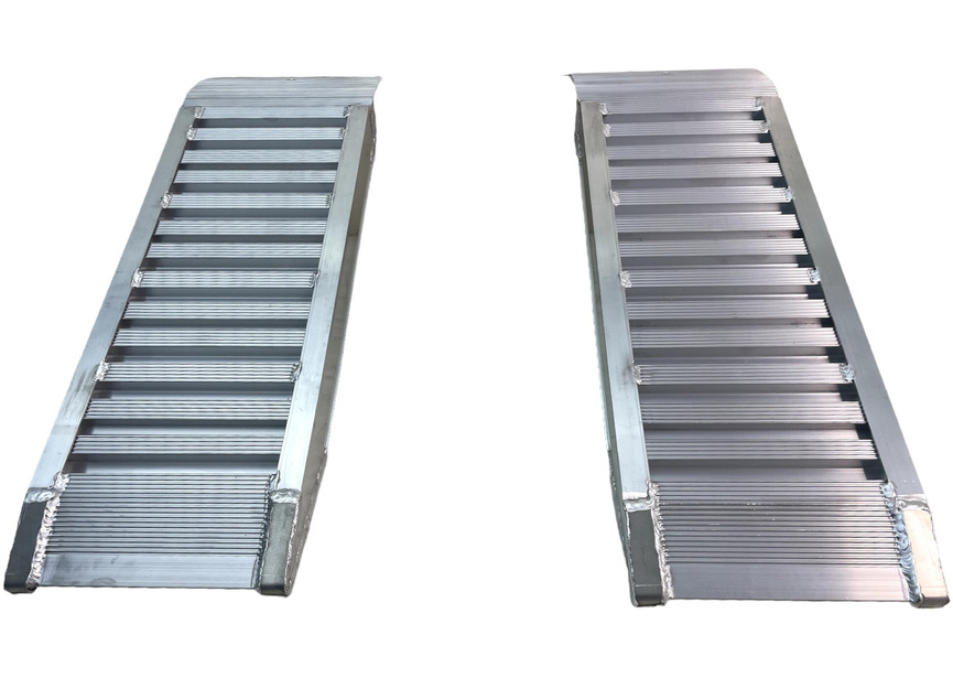 Jeu de rampes courtes aluminium 3000kg 930x300mm largeur utile 240mm MW Tools - 8