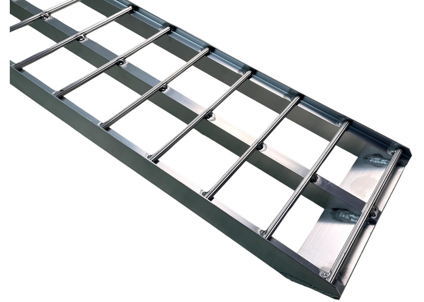 Jeu de rampes ouvertes aluminium pliables 680kg 2230x280mm  largeur utile 275mm MW Tools - 7