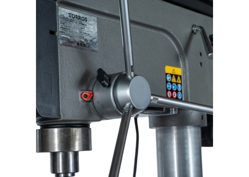 Perceuse à colonne professionnelle jusque ø 32 mm CM4 1,5 kW 400V + étau de perçage jeu de boulons jeu mêches aérosol Torros - 8
